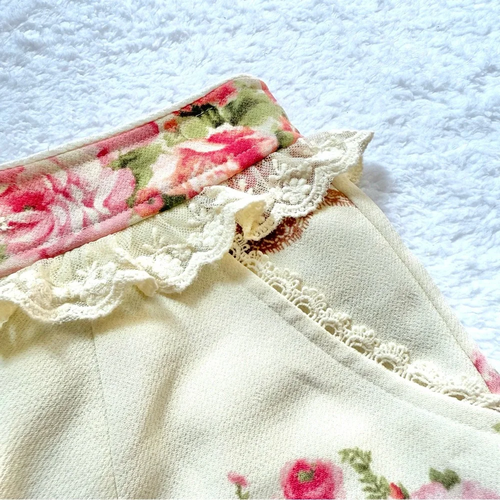 LIZ LISA Floral Short Pants Lace Hime Gal Japan Women size 1 Flower Y2K Lolita